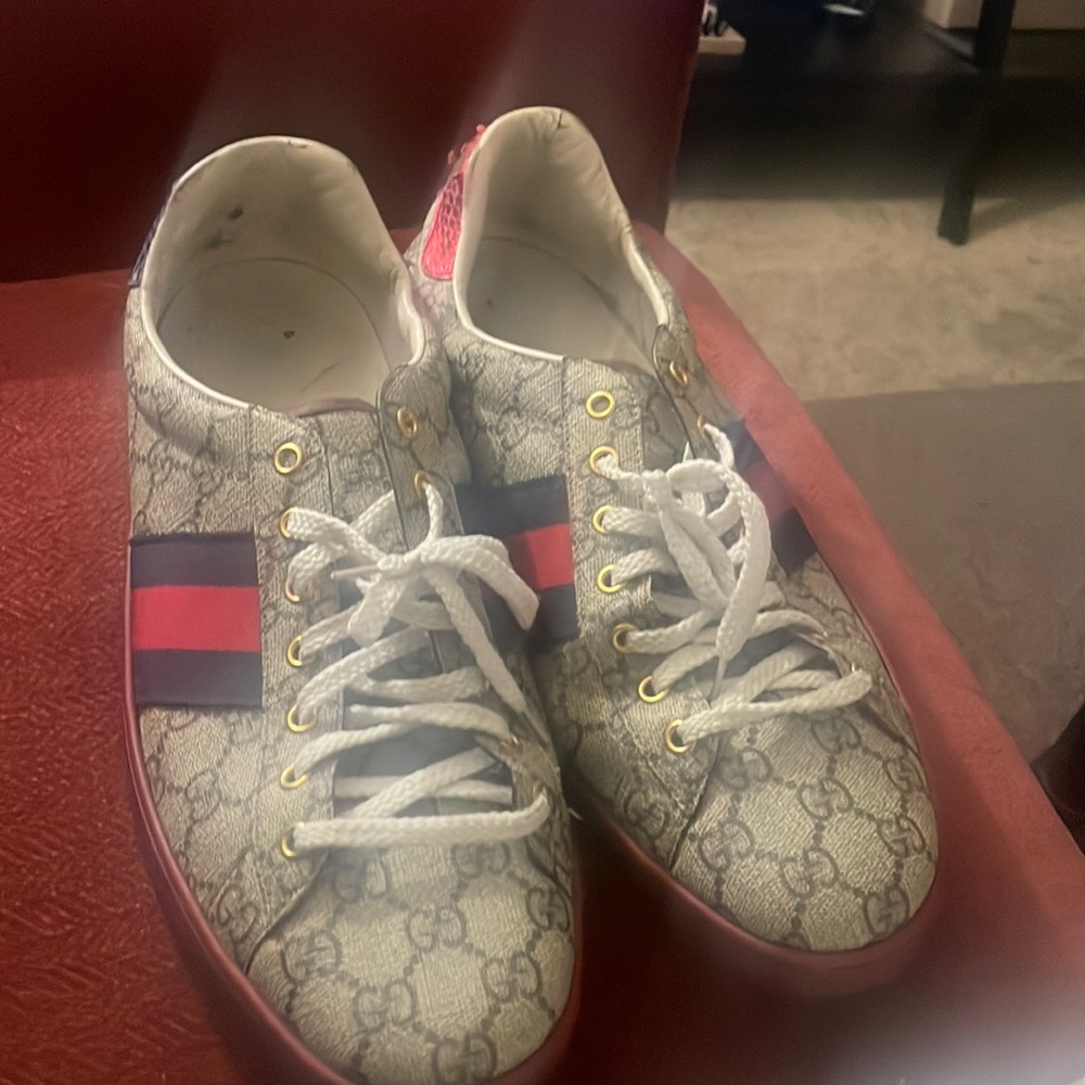 Authentic Gucci mens sneakers